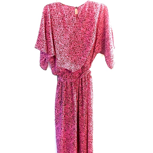 🎊Host Pick📿VOGUE Runway Pink:Black Speckled Kimono Sleeves Midi Runway Dress - Picture 14 of 16